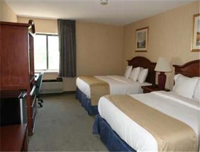 Baymont By Wyndham Kalamazoo West Room photo